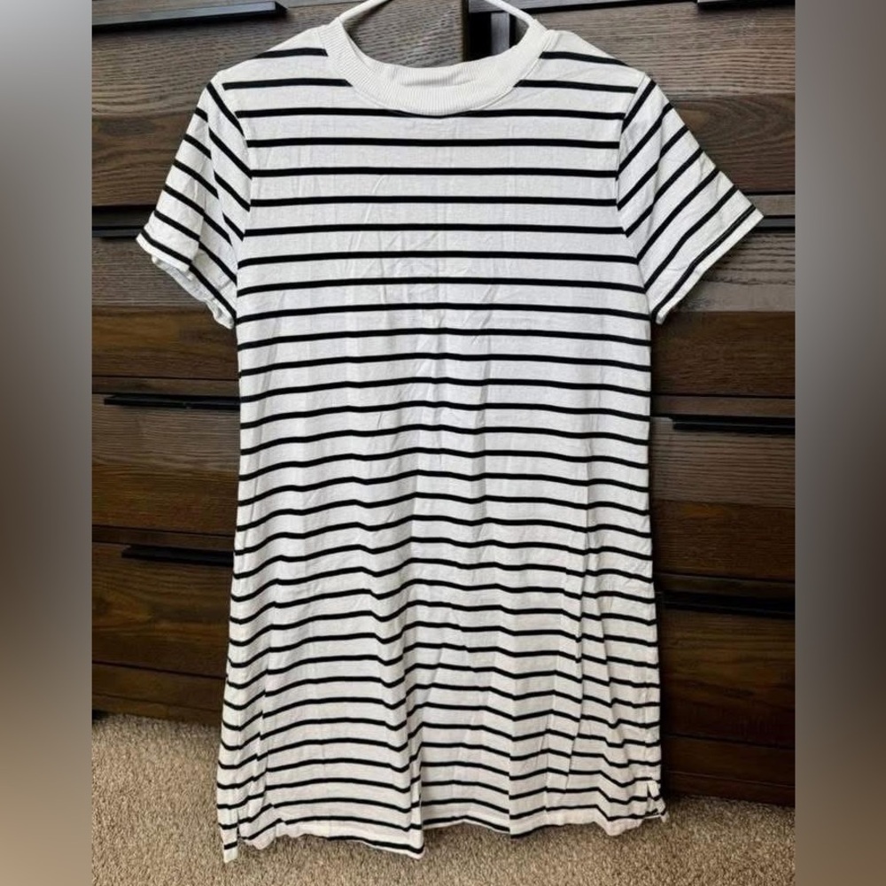 Old Navy T-Shirt Dress